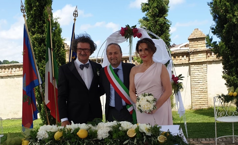 DI LORITO CELEBRA IL PRIMO MATRIMONIO IN UNA STRUTTURA RICETTIVA