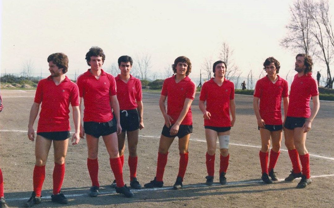 PENNE 1920/2020 CAMPIONI D’ABRUZZO!  Gol a grappoli, difesa di ferro, una sola sconfitta, 10 punti di distacco, Severo in azzurro: quel Penne fatto in casa nel 1981 approda in Interregionale