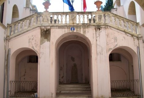 PENNE: PALAZZO CARACCIOLO TORNERA’ AGIBILE NELLA SUA INTEREZZA Panico: grazie a D’Incecco abbiamo ottenuto 450mila euro dalla Commissione Europea